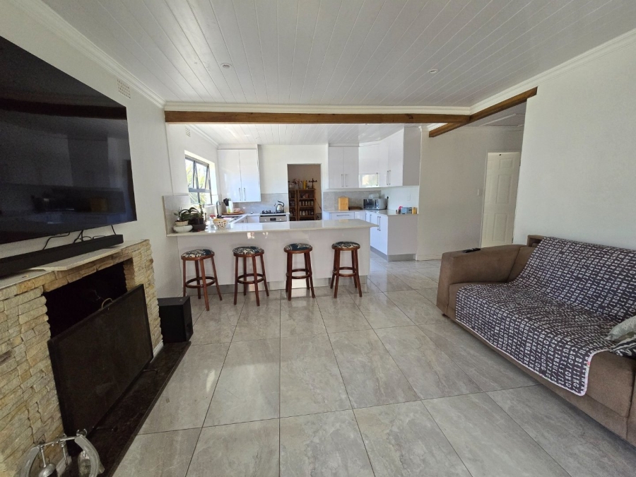 4 Bedroom Property for Sale in Grassy Park Western Cape